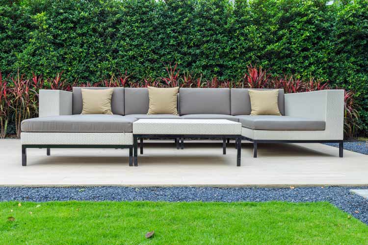 Find Wind Blocking Outdoor Furniture