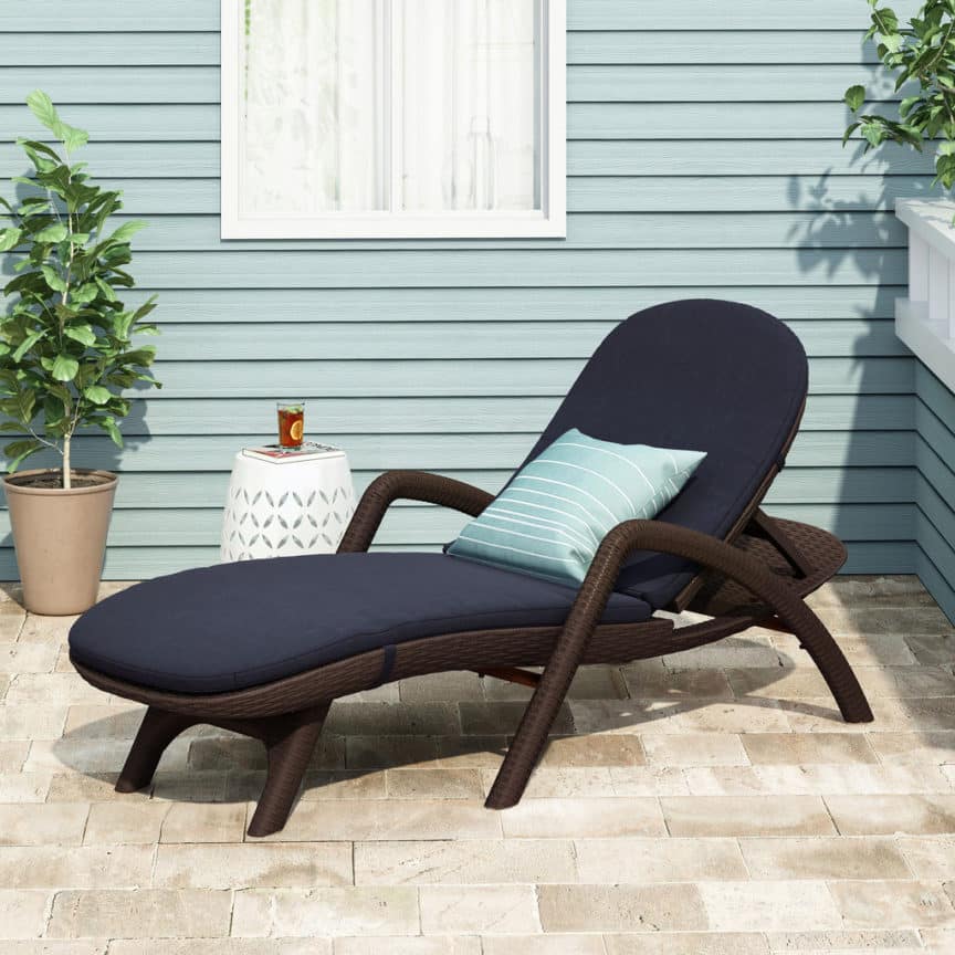 10 Most Comfortable Outdoor Lounge Chairs for 2024 - The Backyard Pros