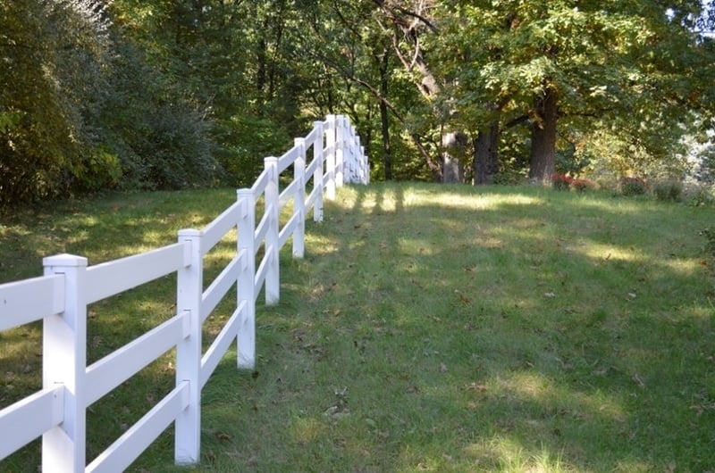 Horizontal Vinyl Fence