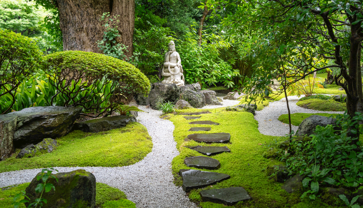 River Rock Landscaping Ideas for Your Yard