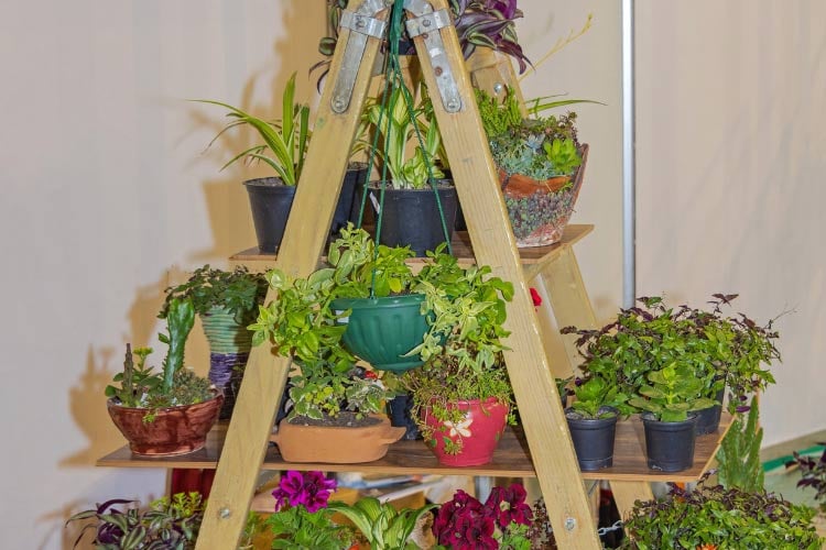 designed to use less horizontal space by maximizing vertical space