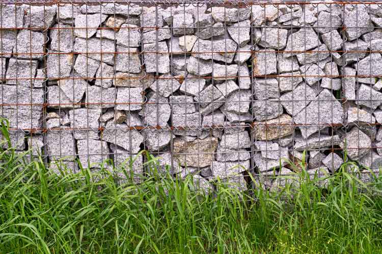 A gabion wall with the right filling also doubles as a striking design element