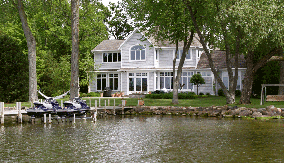 Stunning Lakefront Landscaping Ideas